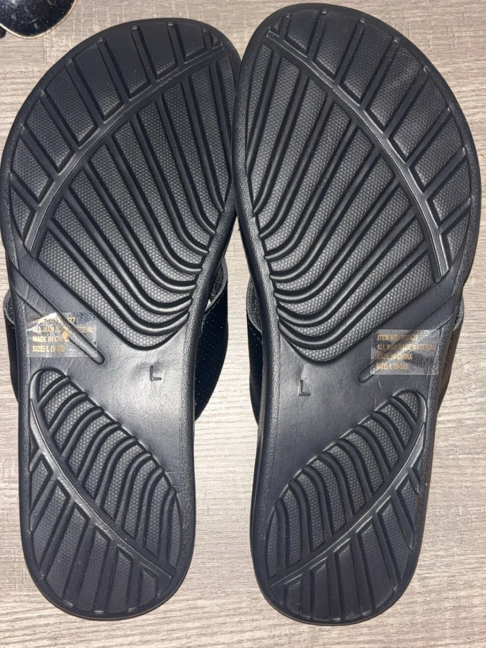 Sun & Sky Mens Memory Foam Flip-Flops. comfort first